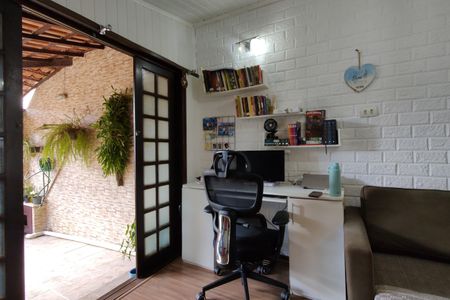 Casa de condomínio à venda com 200m², 3 quartos e 2 vagasSala 2