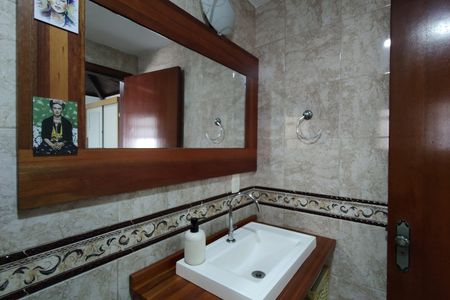 Casa de condomínio à venda com 200m², 3 quartos e 2 vagasQuarto 2 - Suíte