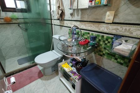 Casa de condomínio à venda com 200m², 3 quartos e 2 vagasBanheiro Social