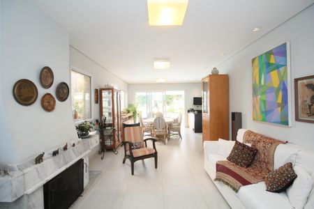 Sala de casa à venda com 6 quartos, 350m² em Vila Sonia, São Paulo