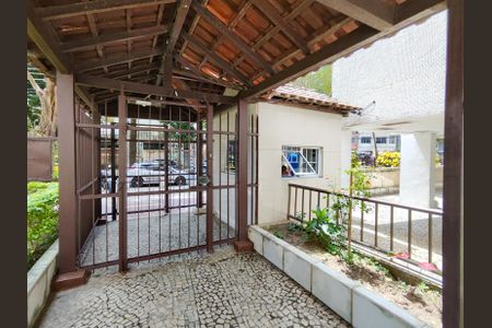 Apartamento para alugar com 68m², 2 quartos e 1 vagaFachada e portaria