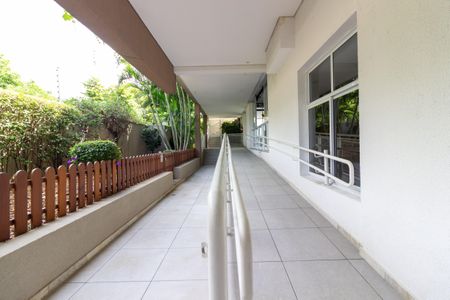 Apartamento à venda com 68m², 2 quartos e 1 vagaÁrea comum - Piscina