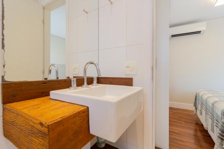 Apartamento à venda com 68m², 2 quartos e 1 vagaBanheiro da Suíte