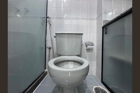 Apartamento para alugar com 63m², 2 quartos e 2 vagasBanheiro Social