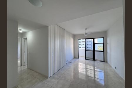 Sala de apartamento para alugar com 2 quartos, 63m² em Recreio dos Bandeirantes, Rio de Janeiro