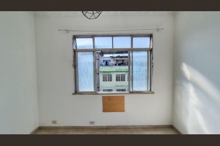Apartamento à venda com 74m², 2 quartos e 1 vagaQuarto 2