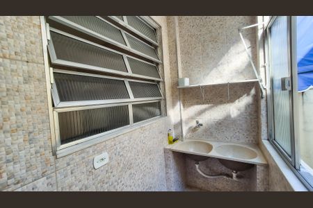 Apartamento à venda com 74m², 2 quartos e 1 vagaÁrea serviço 