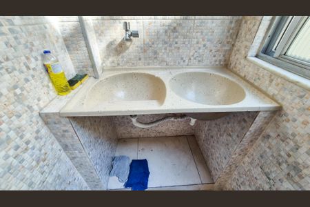 Apartamento à venda com 74m², 2 quartos e 1 vagaÁrea serviço 