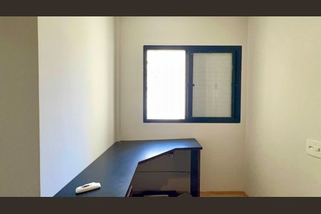 Apartamento para alugar com 73m², 3 quartos e 2 vagasQuarto 2