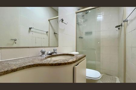 Apartamento para alugar com 73m², 3 quartos e 2 vagasBanheiro