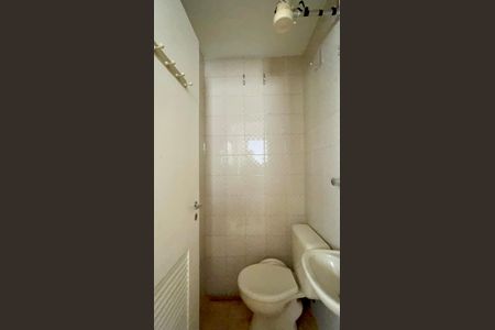 Apartamento para alugar com 73m², 3 quartos e 2 vagasBanheiro de serviço