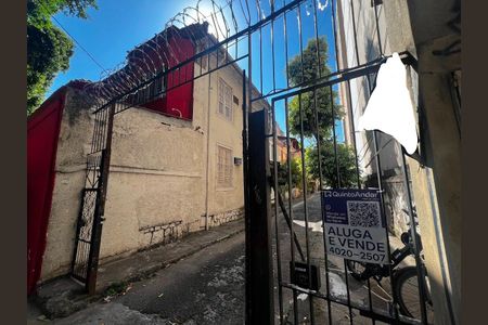 Casa para alugar com 220m², 4 quartos e sem vagaFachada