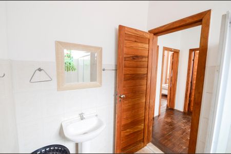 Casa para alugar com 220m², 4 quartos e sem vagaBanheiro 1