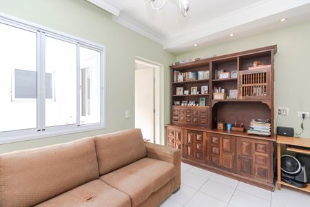 Casa de condomínio à venda com 115m², 2 quartos e 1 vagaSala de TV