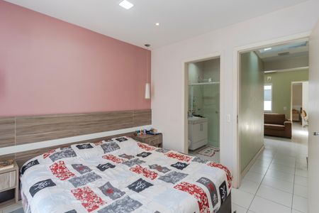 Casa de condomínio à venda com 115m², 2 quartos e 1 vagaSuíte 1