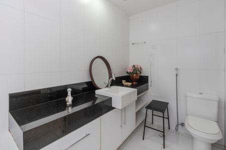 Casa de condomínio à venda com 115m², 2 quartos e 1 vagaBanheiro da Suíte 2