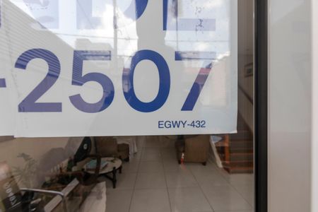 Casa de condomínio à venda com 115m², 2 quartos e 1 vagaFachada