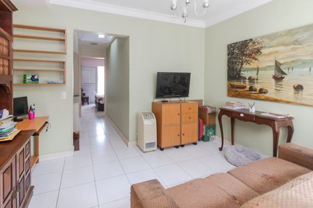 Casa de condomínio à venda com 115m², 2 quartos e 1 vagaSala de TV