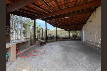 Casa para alugar com 125m², 4 quartos e 4 vagasGaragem