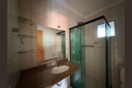 Casa para alugar com 125m², 4 quartos e 4 vagasBanheiro