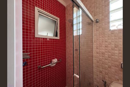 Casa para alugar com 125m², 4 quartos e 4 vagasBanheiro externo 