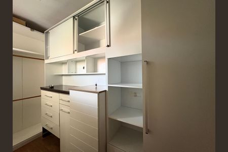 Casa para alugar com 125m², 4 quartos e 4 vagasCloset da suíte