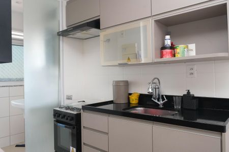 Cozinha de apartamento para alugar com 1 quarto, 55m² em Califórnia, Nova Iguaçu