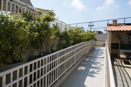 Apartamento para alugar com 55m², 1 quarto e 1 vagaÁrea comum - Piscina