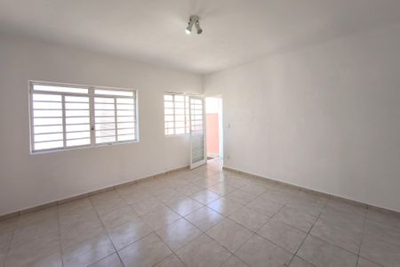 Sala de casa para alugar com 3 quartos, 125m² em Vila Lemos, Campinas