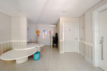 Apartamento para alugar com 65m², 2 quartos e 1 vagaÁrea comum