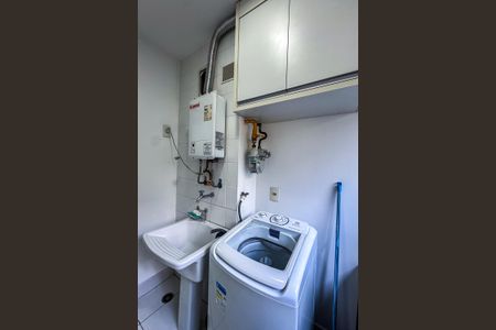 Apartamento para alugar com 65m², 2 quartos e 1 vagaÁrea de Serviço