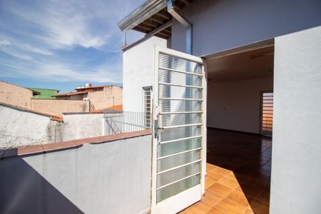 Casa para alugar com 200m², 5 quartos e sem vagaVaranda