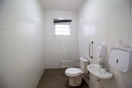 Casa para alugar com 200m², 5 quartos e sem vagaBanheiro