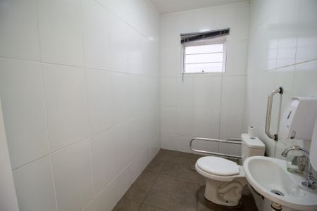 Casa para alugar com 200m², 5 quartos e sem vagaBanheiro