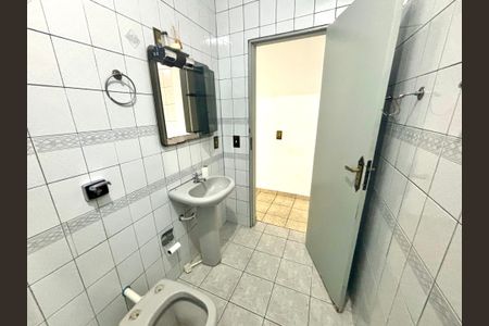 Casa para alugar com 90m², 2 quartos e 1 vagaBanheiro