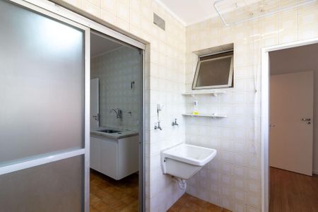 Apartamento para alugar com 68m², 3 quartos e 1 vagaÁrea de Serviço