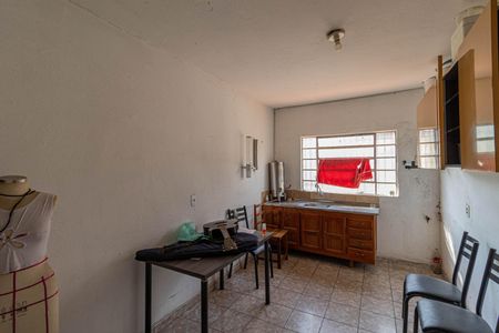 Casa para alugar com 200m², 2 quartos e 1 vagaSalão Cozinha