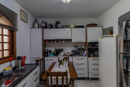 Casa para alugar com 200m², 2 quartos e 1 vagaCozinha