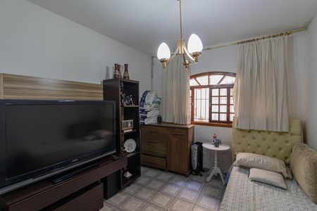 Quarto 2 de casa para alugar com 2 quartos, 200m² em Vila Corberi, São Paulo