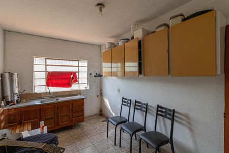 Casa para alugar com 200m², 2 quartos e 1 vagaSalão Cozinha