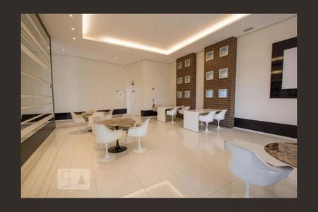 Apartamento para alugar com 64m², 2 quartos e 1 vagaArea Comum