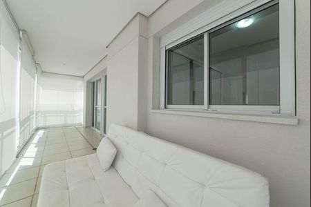 Apartamento para alugar com 64m², 2 quartos e 1 vagaVaranda