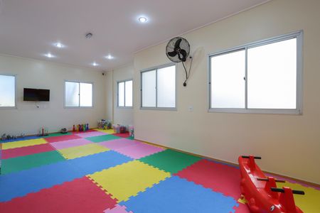 Apartamento para alugar com 47m², 2 quartos e 1 vaga Apartamento para alugar com 47m², 2 quartos e 1 vagaÁrea comum - Brinquedoteca