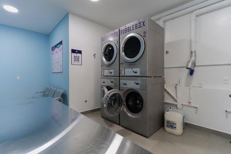 Apartamento para alugar com 47m², 2 quartos e 1 vaga Apartamento para alugar com 47m², 2 quartos e 1 vagaÁrea comum - Lavanderia