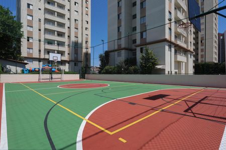 Apartamento para alugar com 47m², 2 quartos e 1 vaga Apartamento para alugar com 47m², 2 quartos e 1 vagaÁrea comum - Quadra esportiva