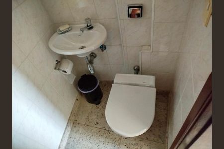 Apartamento para alugar com 145m², 3 quartos e 2 vagasBanheiro de serviço