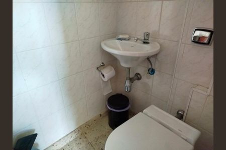 Apartamento para alugar com 145m², 3 quartos e 2 vagasBanheiro de serviço