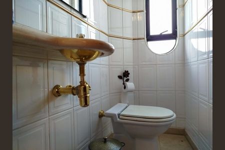 Apartamento para alugar com 145m², 3 quartos e 2 vagasBanheiro 4 - Lavabo