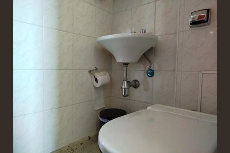 Apartamento para alugar com 145m², 3 quartos e 2 vagasBanheiro de serviço
