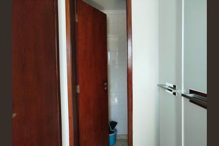 Apartamento para alugar com 145m², 3 quartos e 2 vagasDependência de serviço